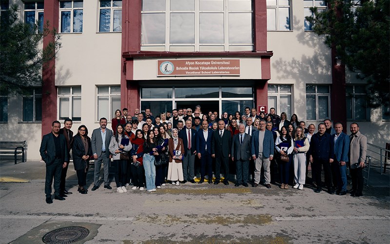 AXA Türkiye’den, Afyon Kocatepe Üniversitesi’ne Bilgisayar Laboratuvarı Desteği!